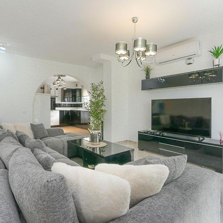 Presidential Suite Villamartin Plaza Av Brisas 67 Αλικάντε Εξωτερικό φωτογραφία